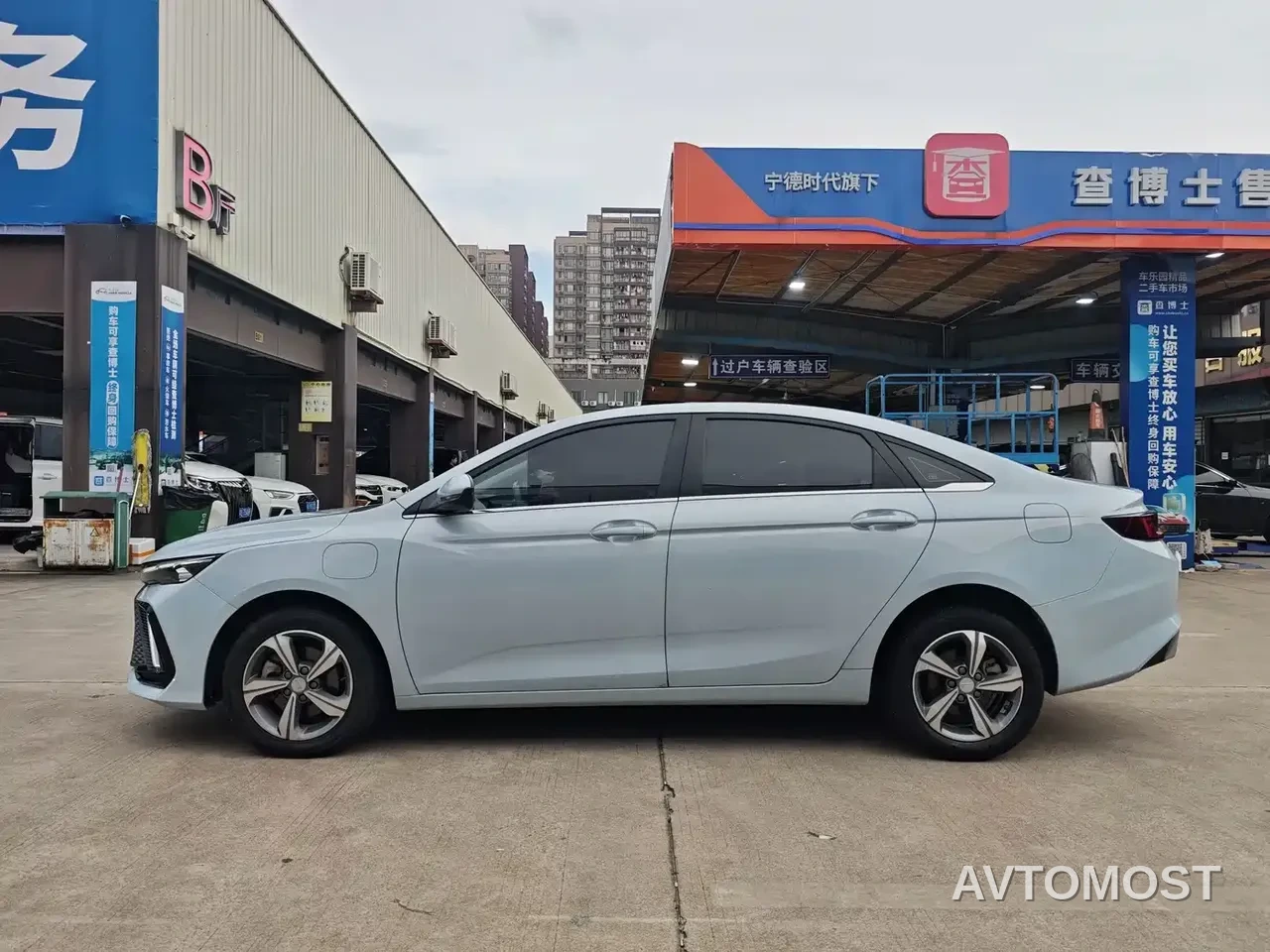 Geely Emgrand L HiP 2022 1.5TD-DHT Pro 100KM Super Pure — фото 3