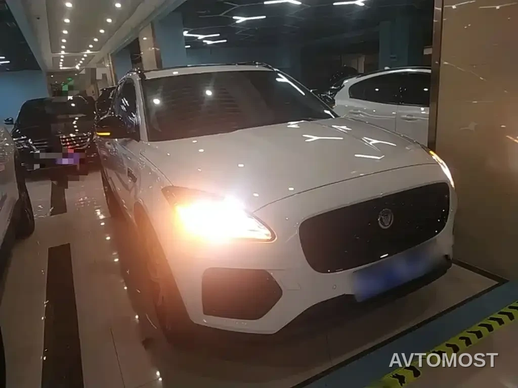 Jaguar E-PACE 2024 Gloss Black Sport Edition R-DYNAMIC SE BLACK — фото 4