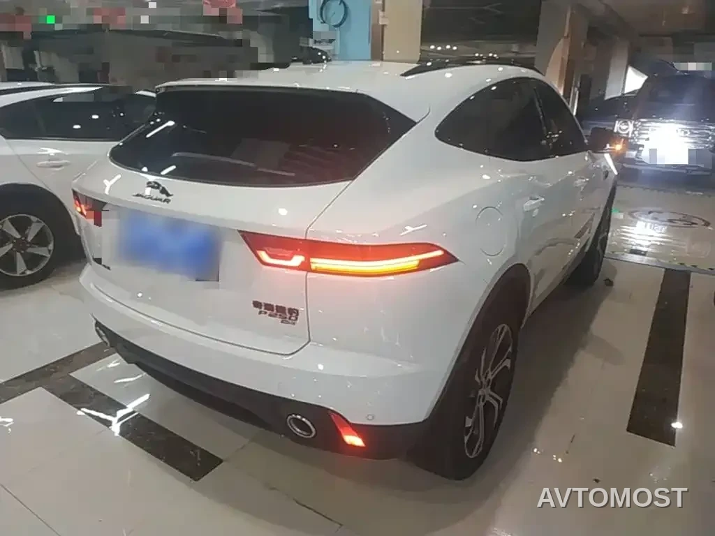 Jaguar E-PACE 2024 Gloss Black Sport Edition R-DYNAMIC SE BLACK — фото 7