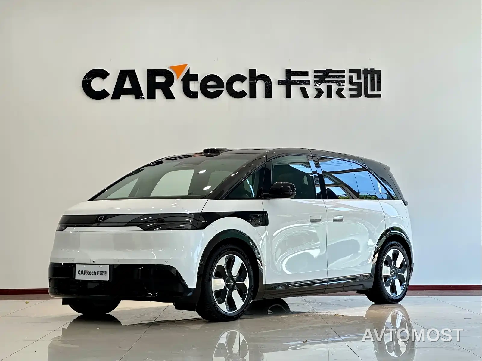 Zeekr MIX 2025 Smart Driving Edition — фото 1