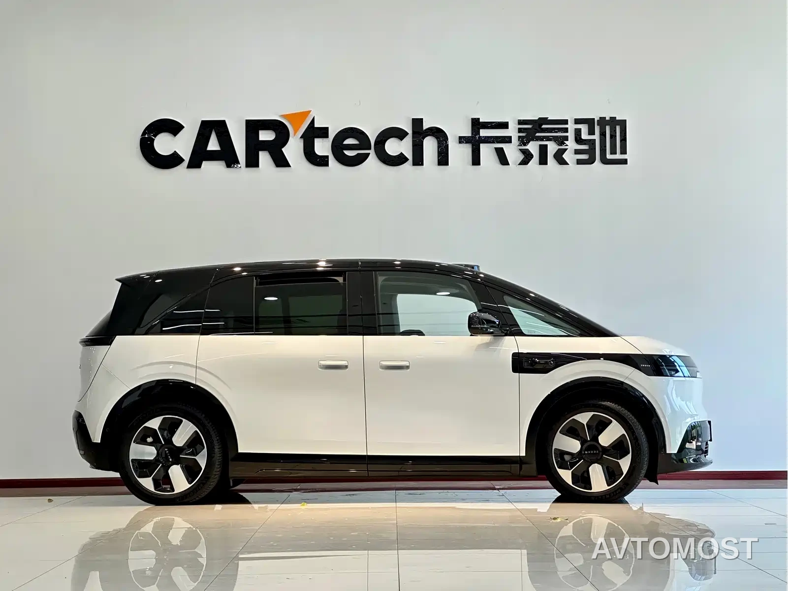 Zeekr MIX 2025 Smart Driving Edition — фото 4