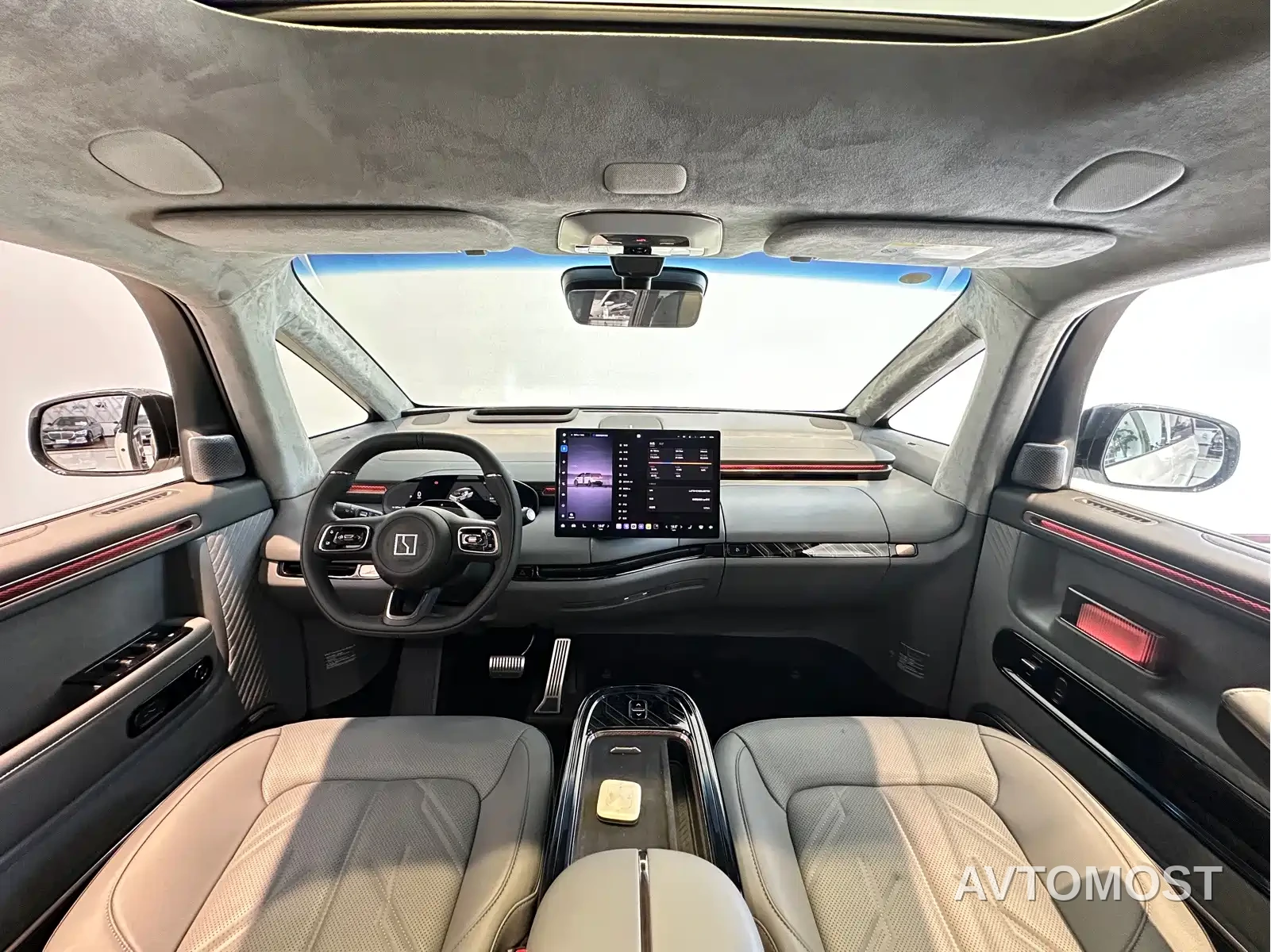 Zeekr MIX 2025 Smart Driving Edition — фото 13