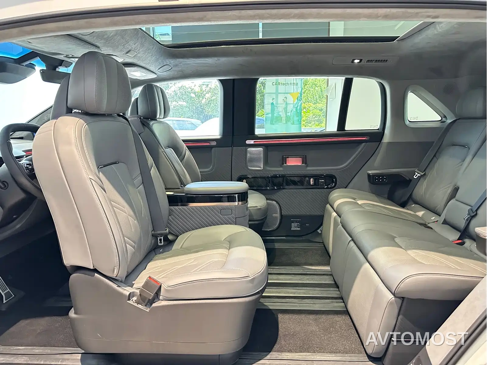 Zeekr MIX 2025 Smart Driving Edition — фото 14