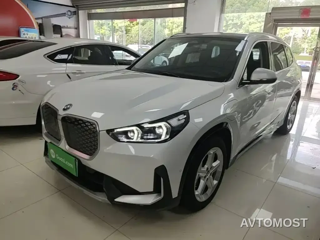 BMW iX1 2023 eDrive25L X Design Package — фото 2