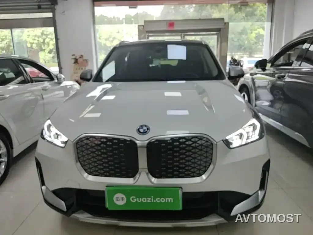 BMW iX1 2023 eDrive25L X Design Package — фото 3