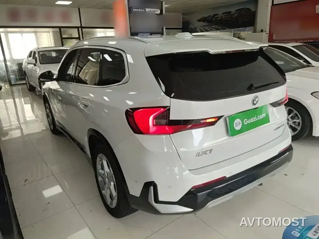 BMW iX1 2023 eDrive25L X Design Package — фото 5
