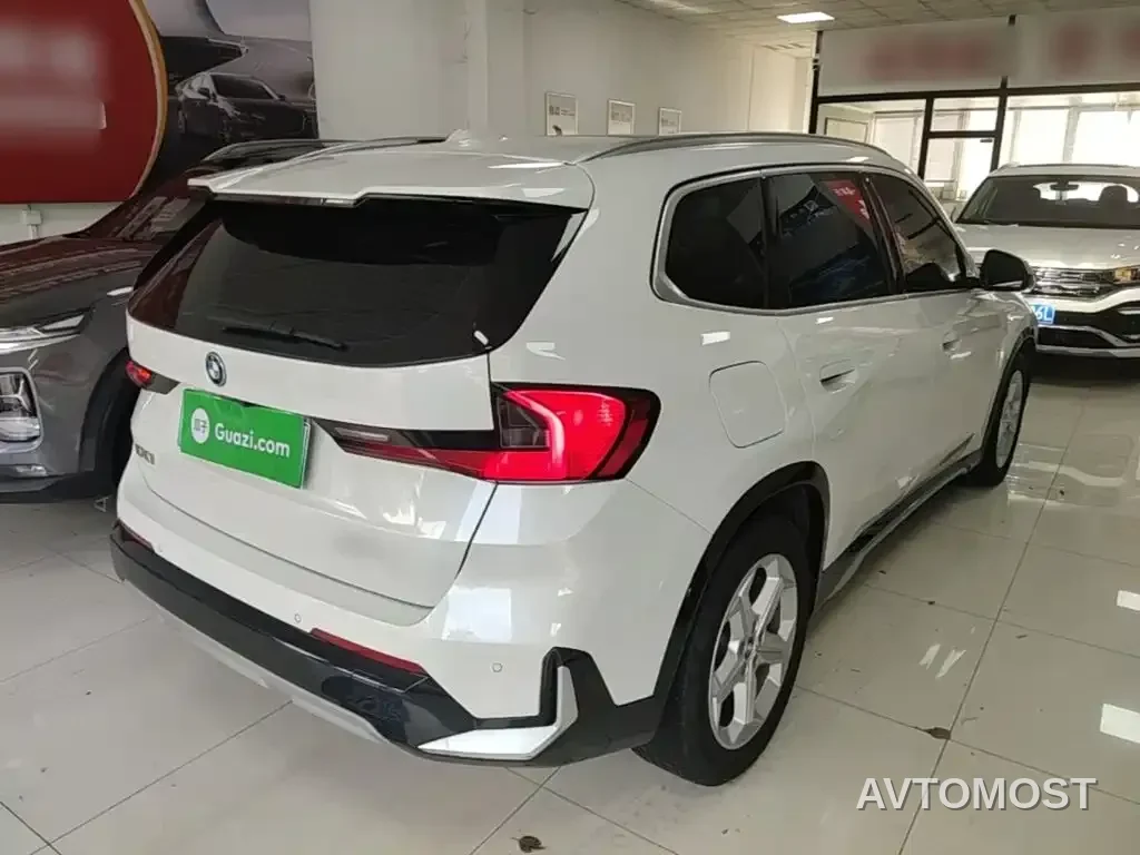 BMW iX1 2023 eDrive25L X Design Package — фото 7