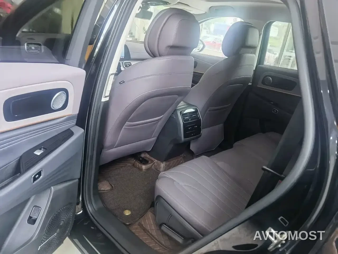 Chery Tiggo 9 C-DM 2025 1.5T 106KM Premium Edition 5-seater LFP — фото 5