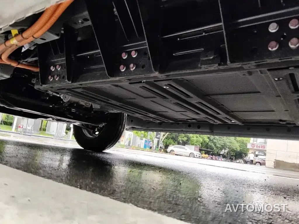 Jiangling E-Fushun 2025 Clear Window Version 41.86kWh Short Wheelbase Low Roof — фото 16