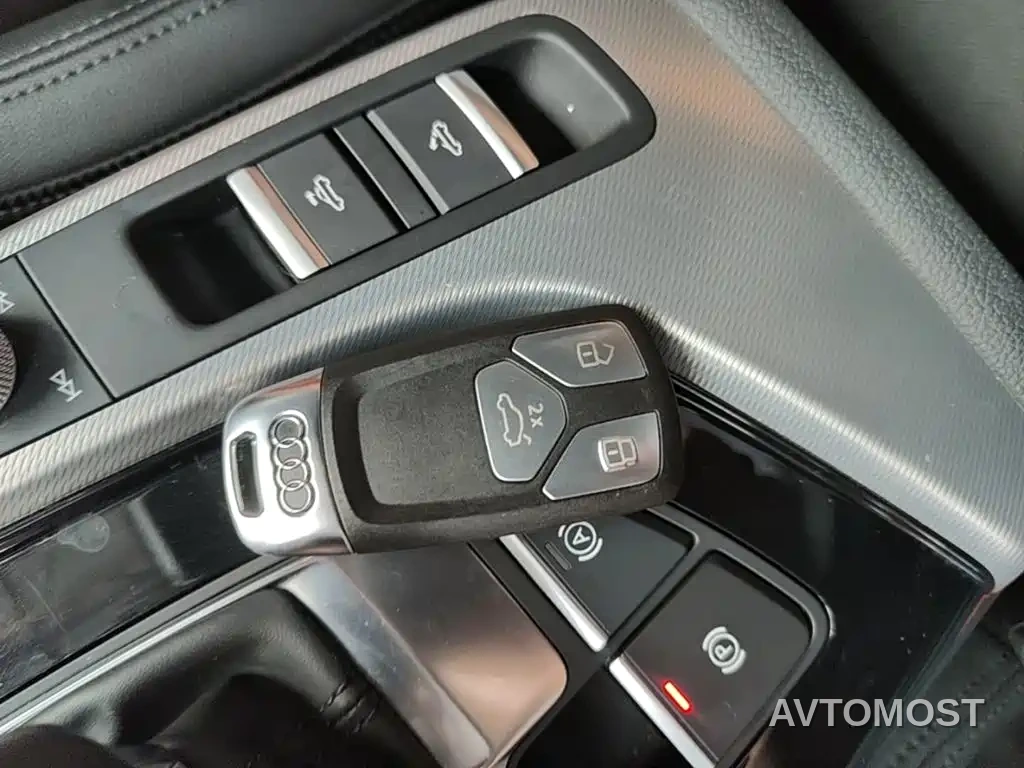 Audi A5 (Import) 2024 Cabriolet 40 TFSI Fashion Dynamic — фото 9