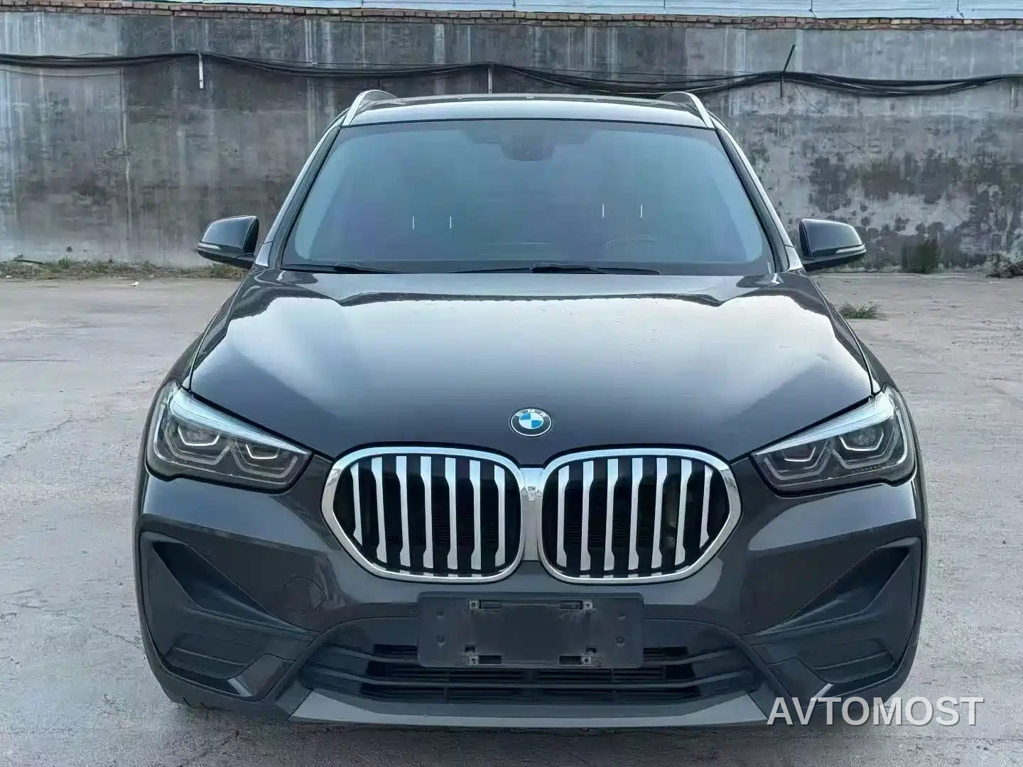 BMW X1 2022 xDrive25Li Premium — фото 2