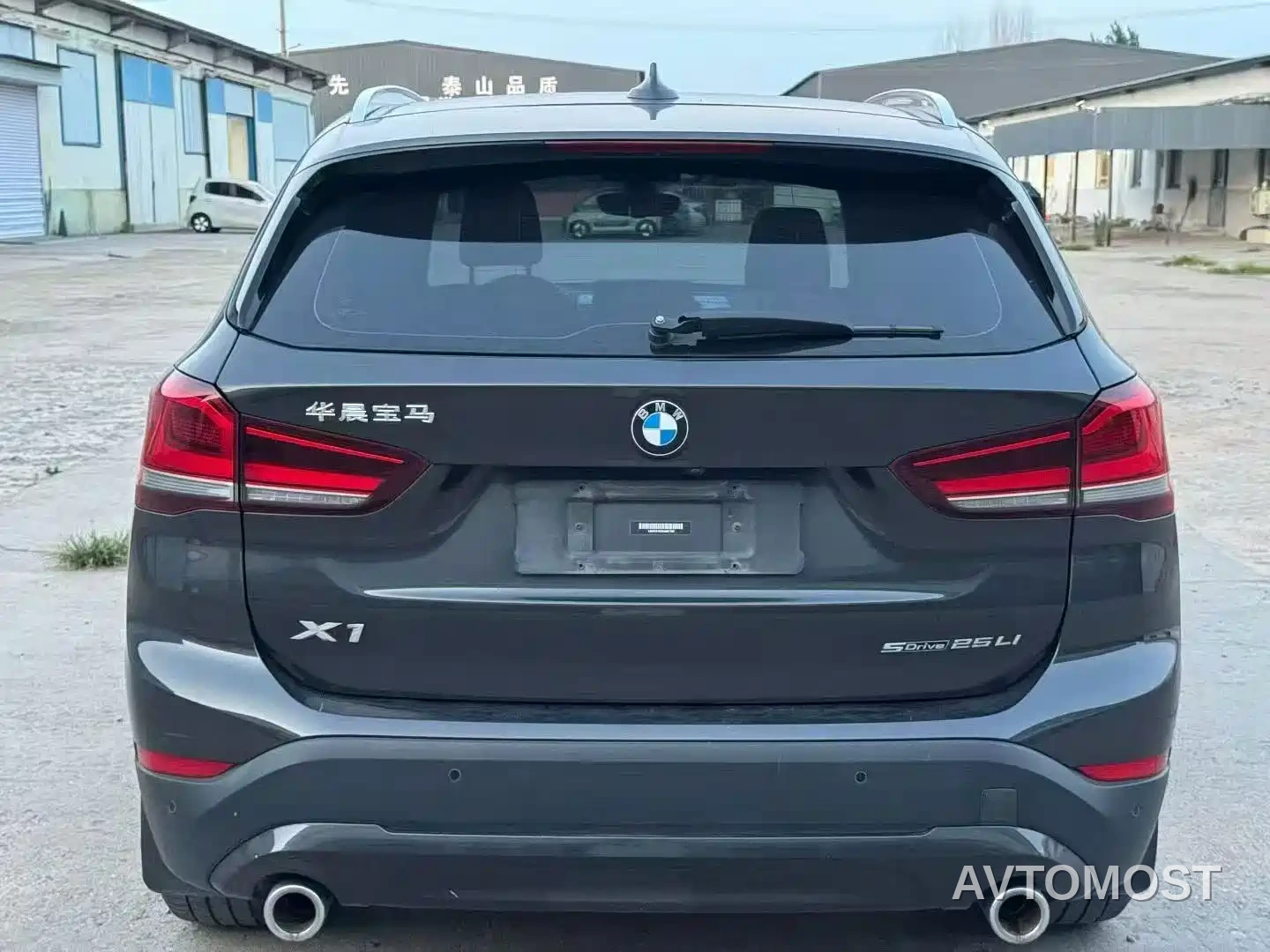 BMW X1 2022 xDrive25Li Premium — фото 6