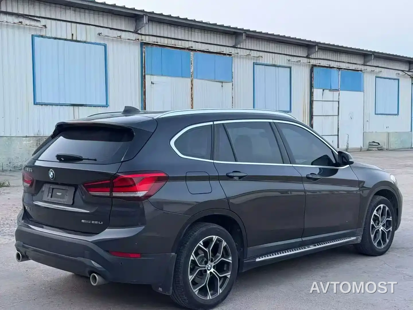BMW X1 2022 xDrive25Li Premium — фото 9