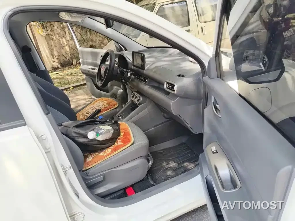 Wuling Hongguang New Energy 2025 Extended-Range Hybrid 50KM Comfort Version — фото 12