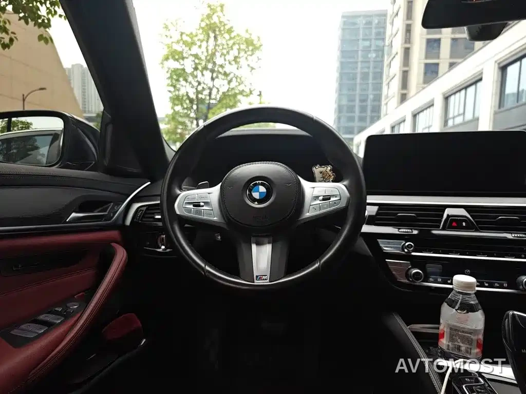 BMW 5 Series 2023 530Li Premium M Sport Package — фото 3