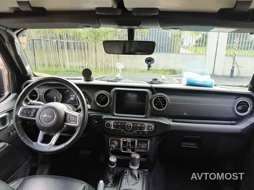 Jeep Wrangler 4xe 2021 4-Door 2.0T 4xe Sahara Launch Edition — фото 12