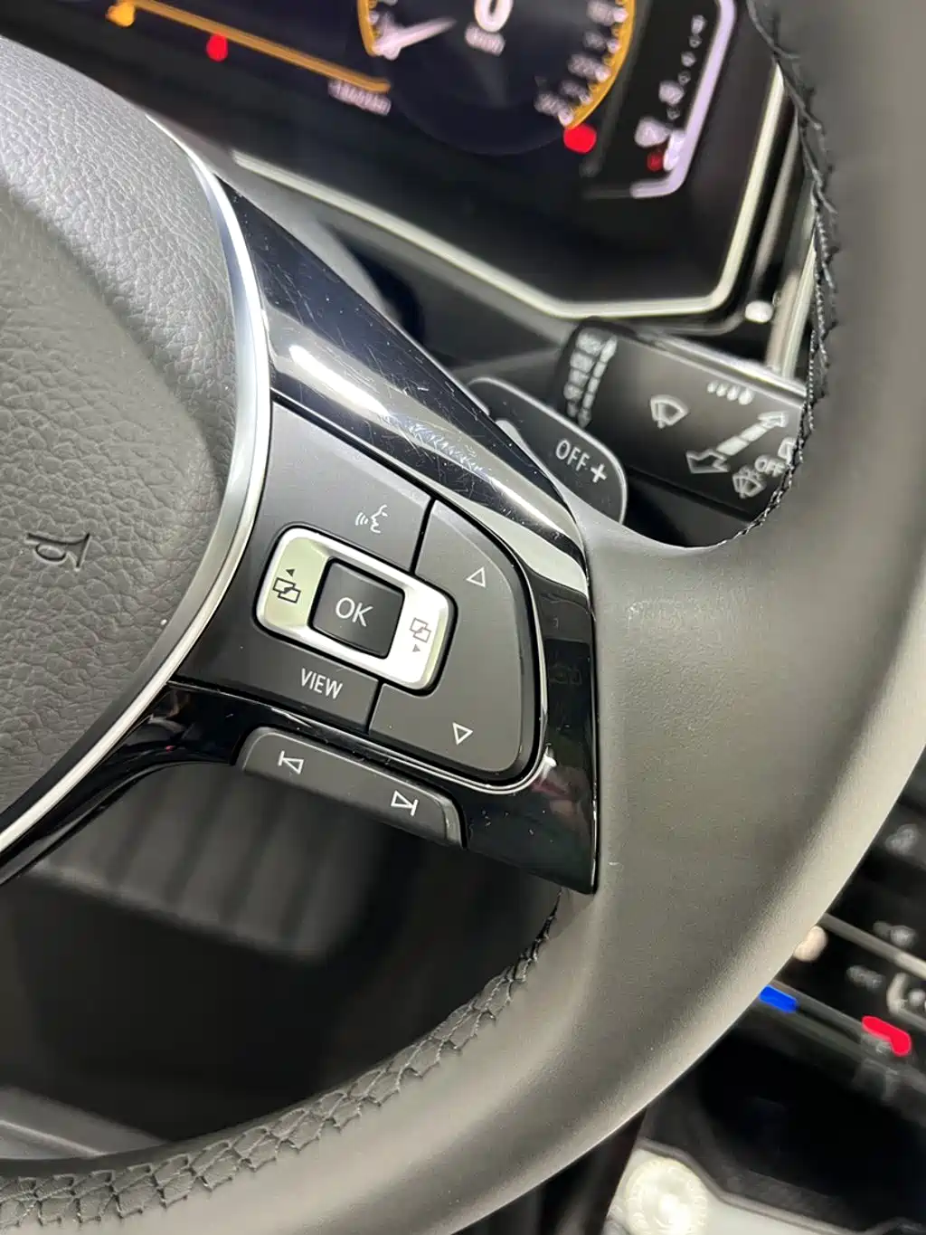 Volkswagen T-ROC 2022 280TSI DSG 2WD Comfort PLUS — фото 17