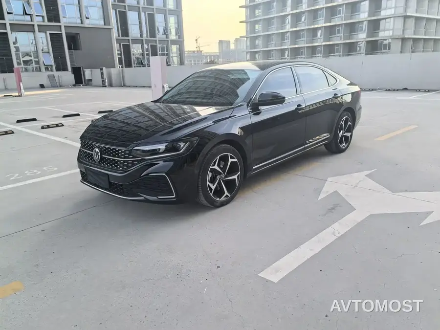 Volkswagen Passat 2024 380TSI Starlight Dragon Soaring Edition