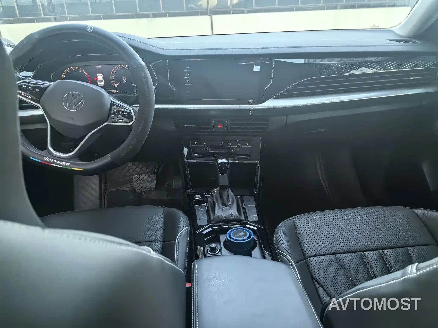 Volkswagen Passat 2024 380TSI Starlight Dragon Soaring Edition — фото 6