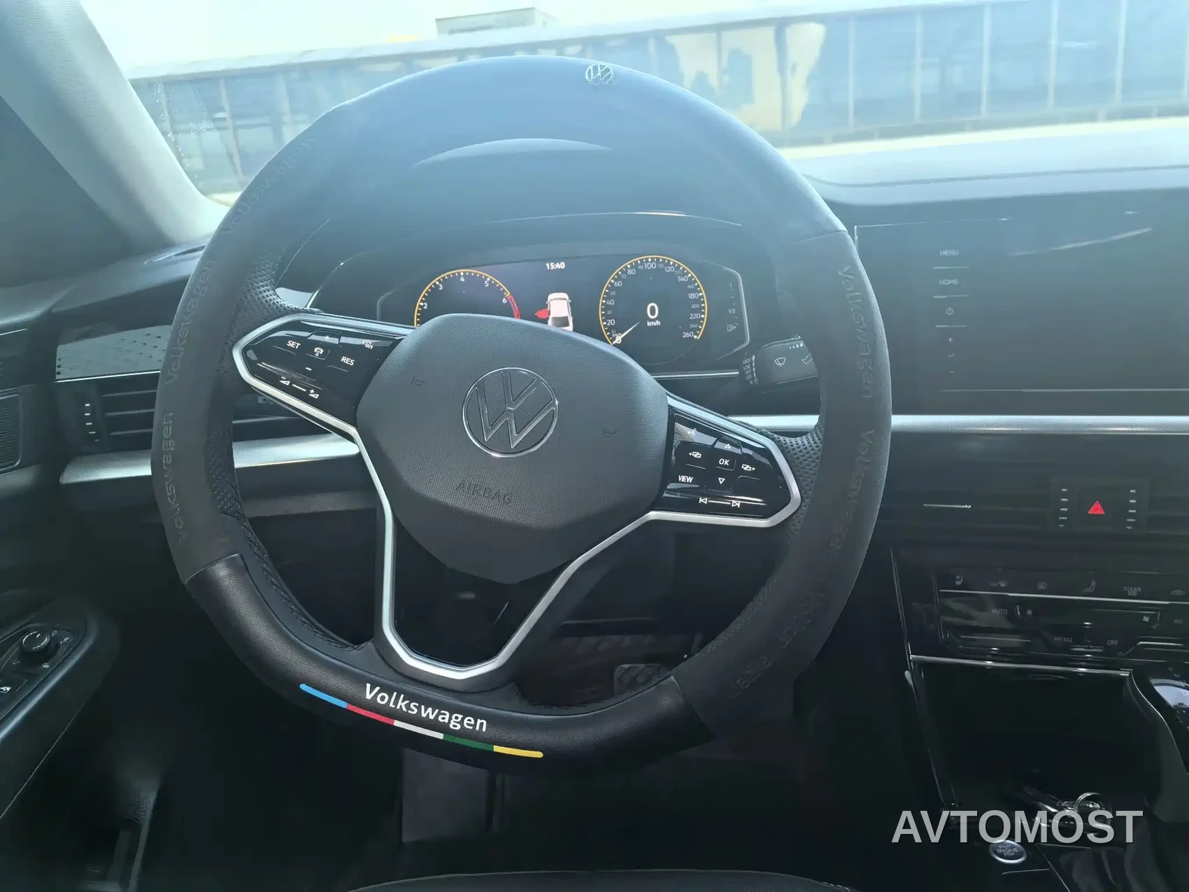 Volkswagen Passat 2024 380TSI Starlight Dragon Soaring Edition — фото 7