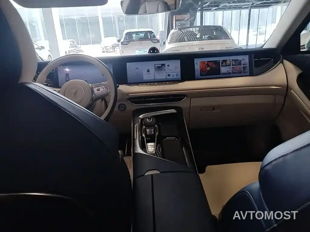 VOYAH FREE 2021 AWD Standard Range Extender Exclusive Luxury Package — фото 6