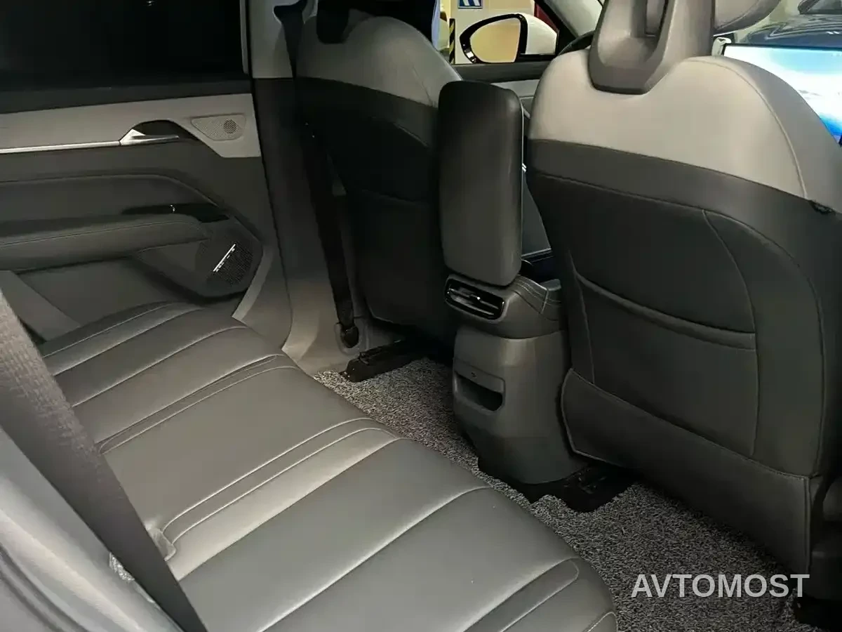 Besturn Yueyi 03 2025 Model 445km Joy Edition — фото 6