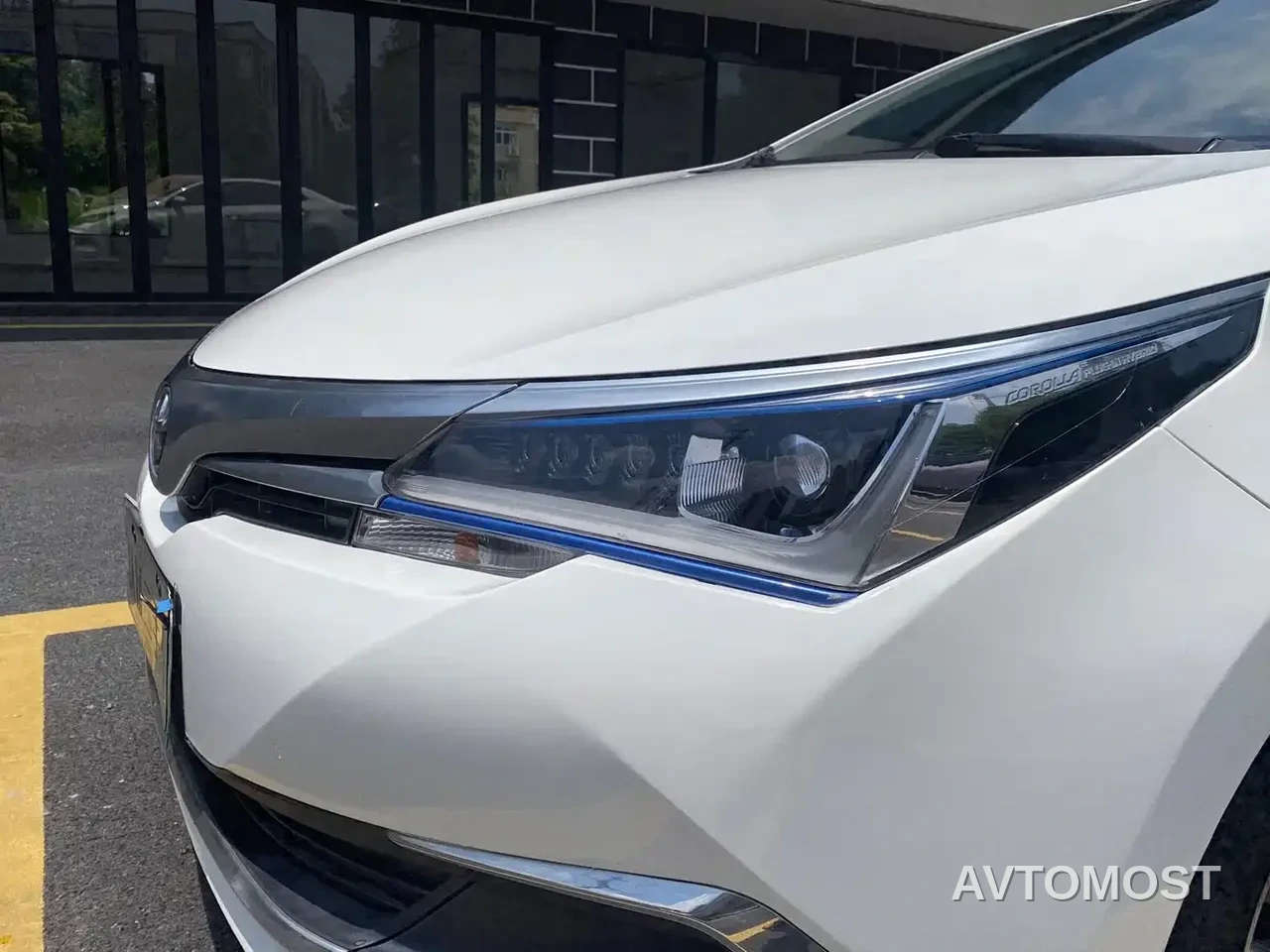 Toyota Corolla Twin Engine E+ 2019 1.8L E-CVT Leading Edition — фото 7