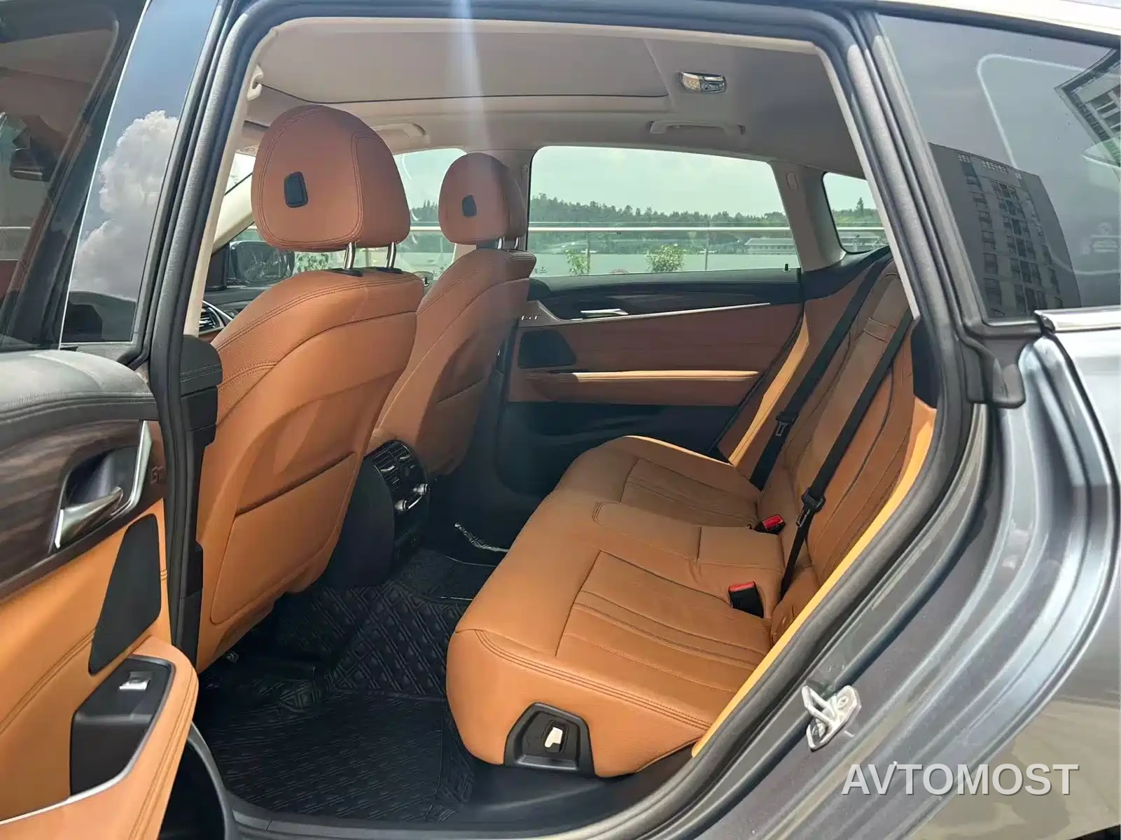 BMW 6 Series GT 2021 630i Luxury Design Package — фото 5
