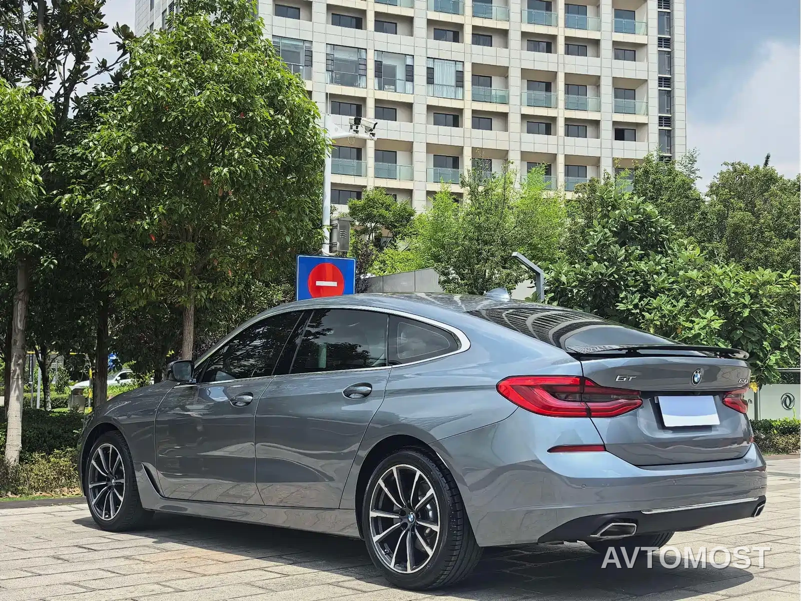 BMW 6 Series GT 2021 630i Luxury Design Package — фото 9