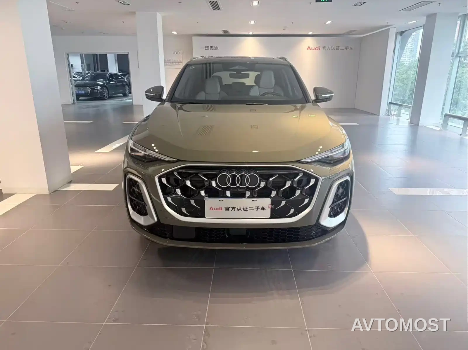 Audi Q5L 2026 Luxury Sport 150kW — фото 2