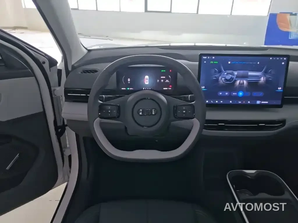 Besturn Yueyi 03 2025 Model 445km Joy Edition — фото 4