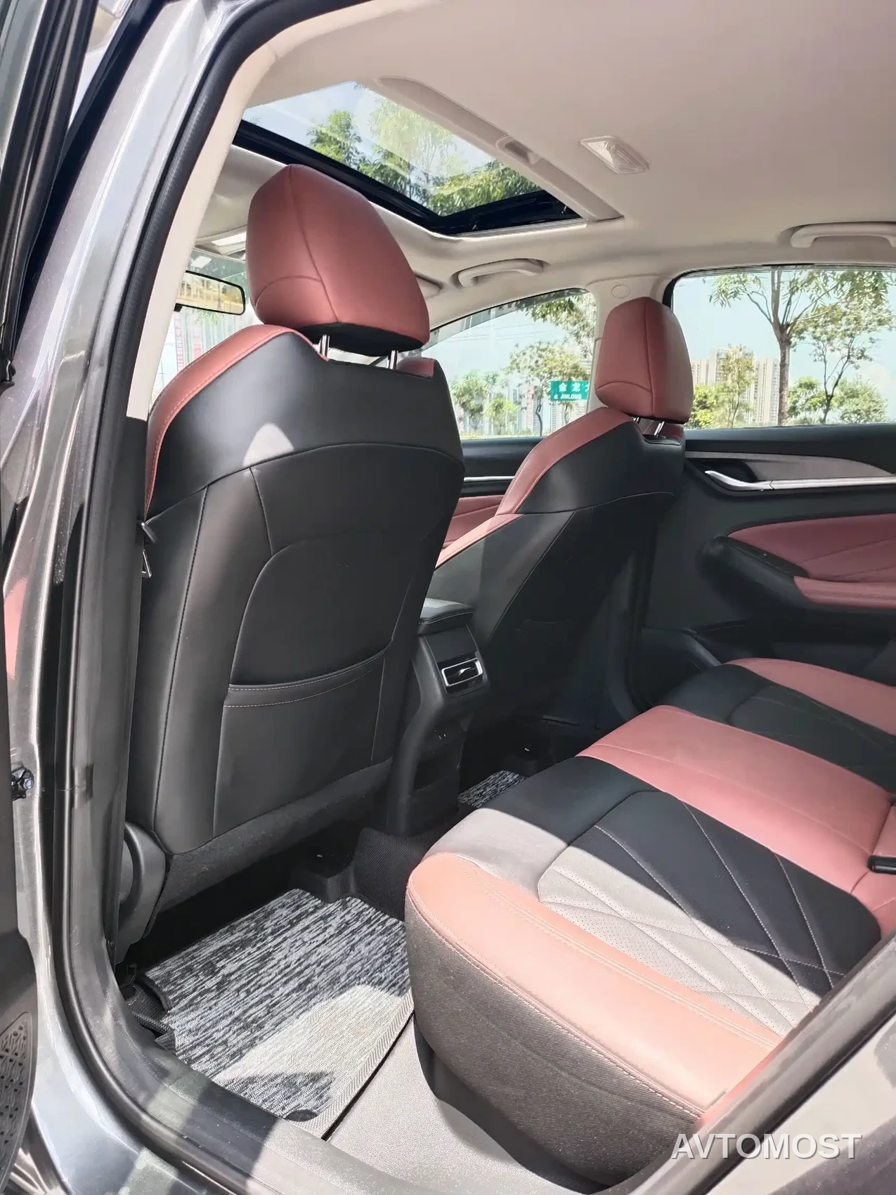 Changan Eado 2023 Enjoy Edition PLUS Blue Whale NE 1.4T GDI DCT Premium Edition — фото 6