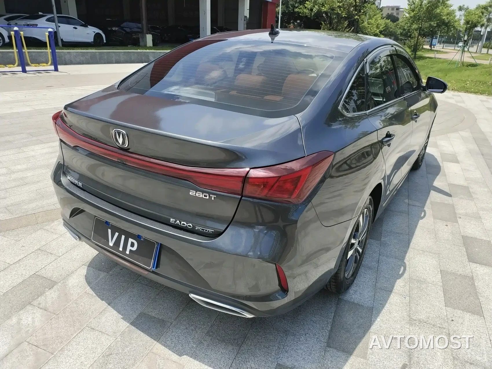 Changan Eado 2023 Enjoy Edition PLUS Blue Whale NE 1.4T GDI DCT Premium Edition — фото 9