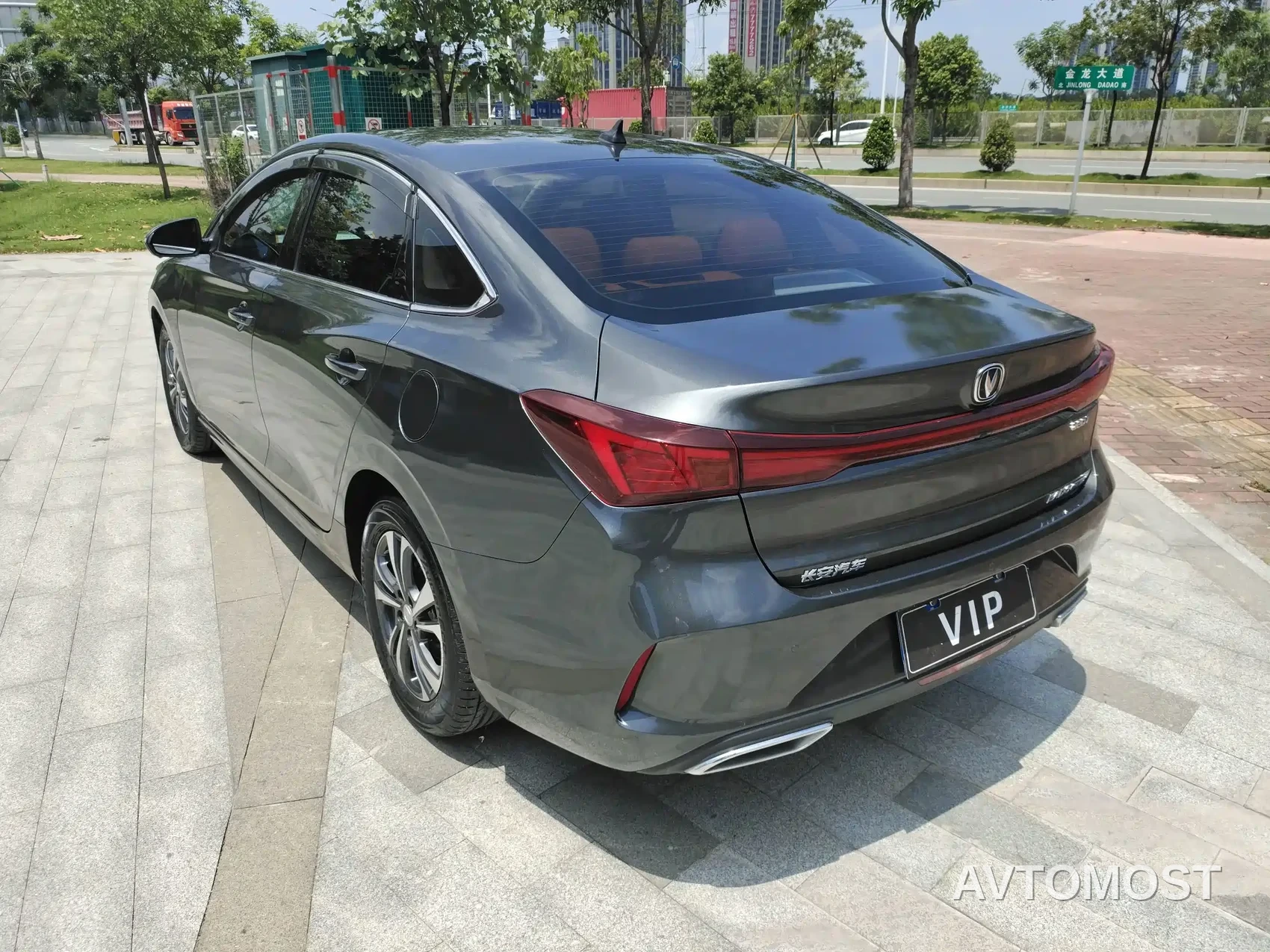 Changan Eado 2023 Enjoy Edition PLUS Blue Whale NE 1.4T GDI DCT Premium Edition — фото 11