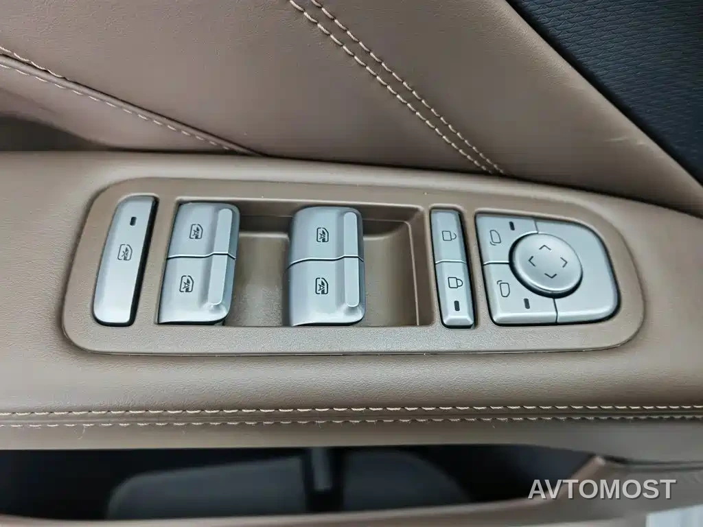 Wuling Motors Xingguang 730 2025 Model Base Version — фото 7