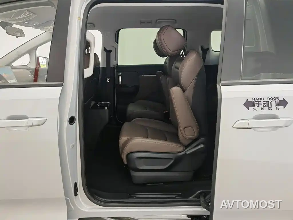 Wuling Motors Xingguang 730 2025 Model Base Version — фото 13