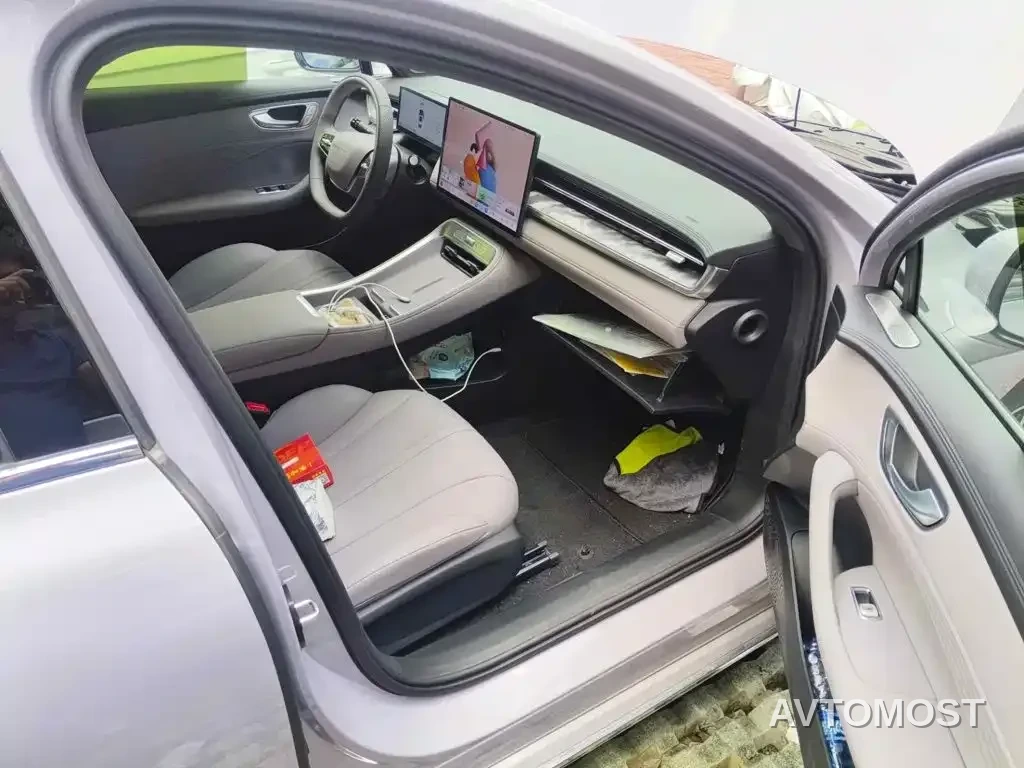 Roewe M7 DMH 2025 1.5T 115km Standard — фото 13