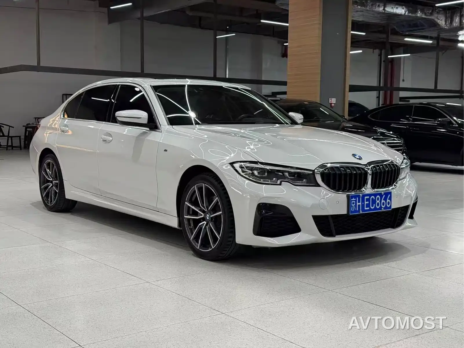 BMW 3 Series 2022 320Li M Sport Package — фото 3