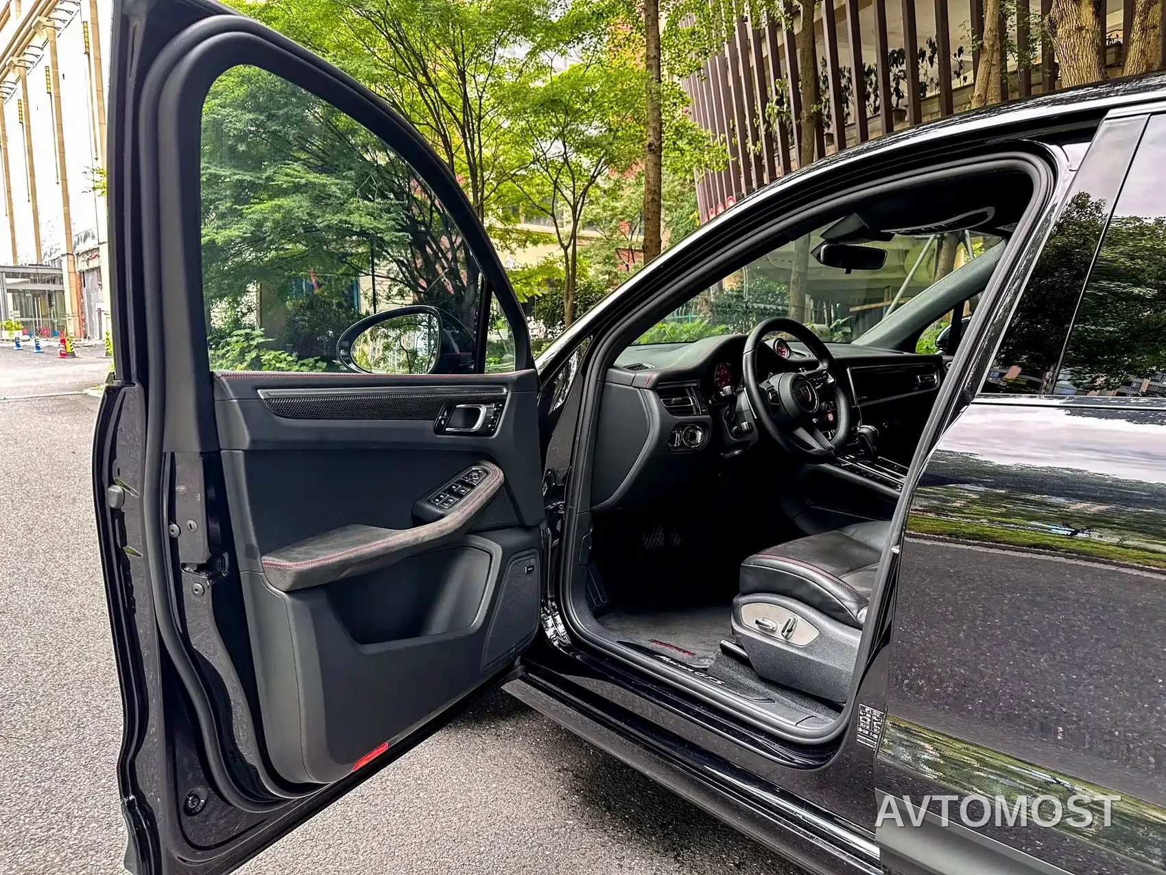 Porsche Macan 2022 Macan GTS 2.9T — фото 11