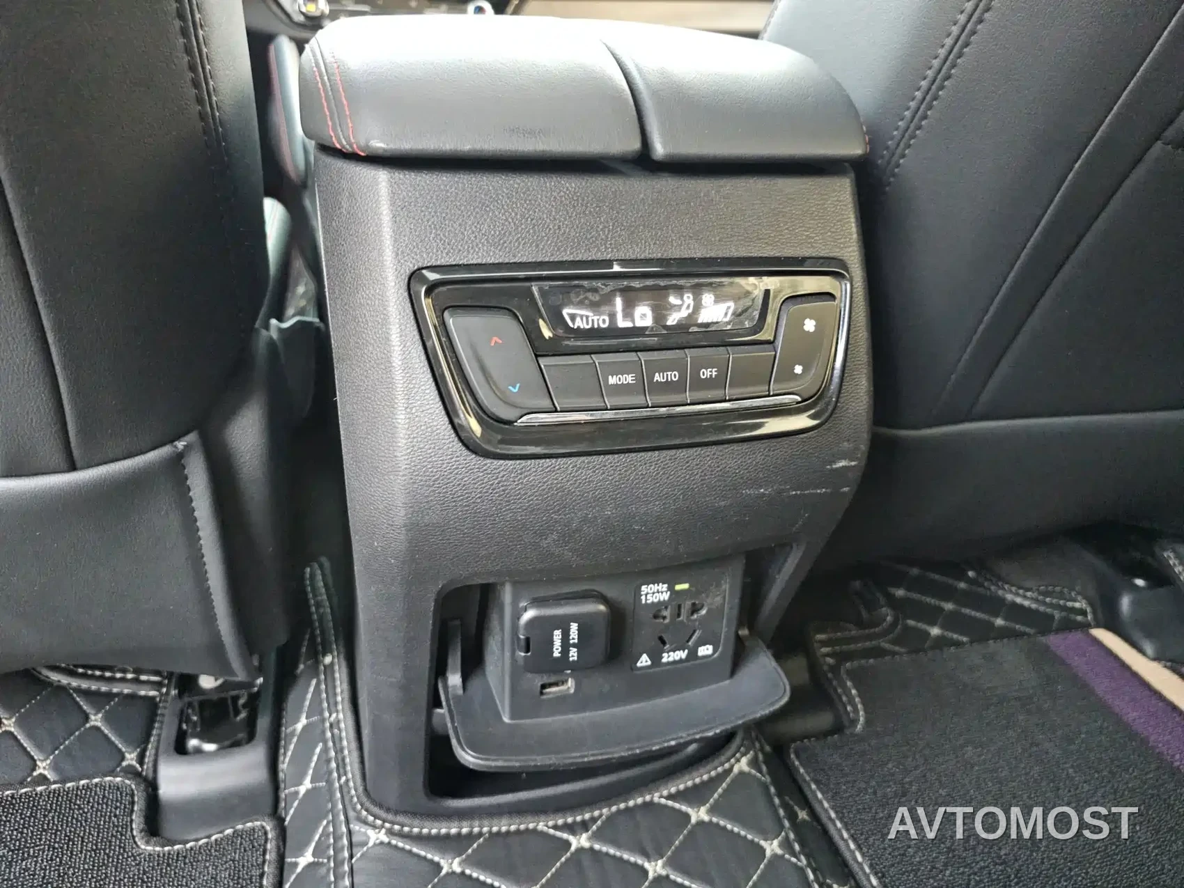SAIC Maxus D90 Pro 2021 2.0T Diesel 4WD Alxa Edition 7-Seater — фото 17