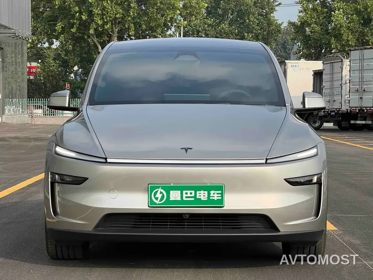 Tesla Model Y L 2025 Facelift Long Range AWD — фото 2