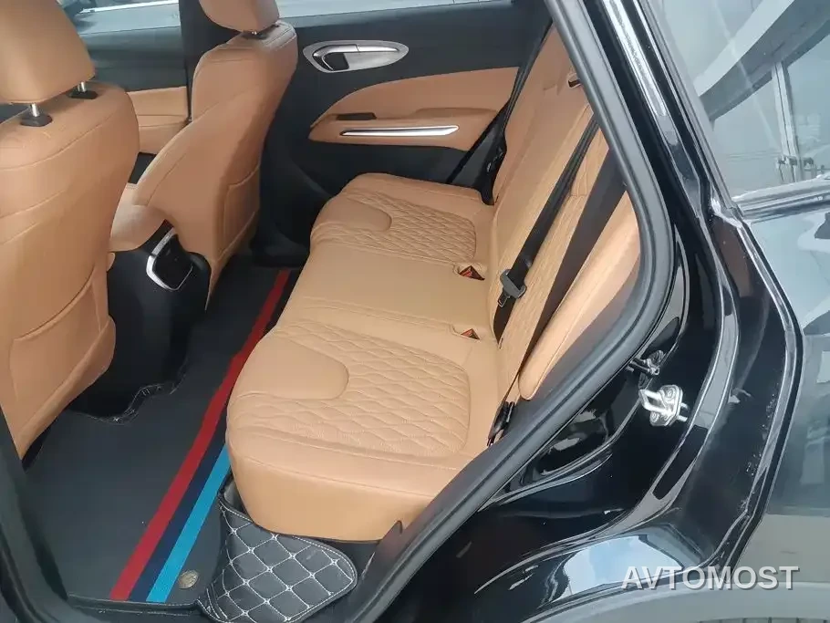 Besturn Yueyi 07 2025 210km Leisure Edition — фото 11