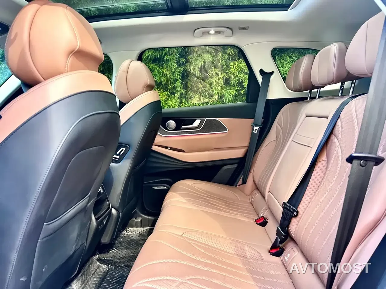 Chery Tiggo 8L 2024 2.0T 2WD Premium 5-seater — фото 8