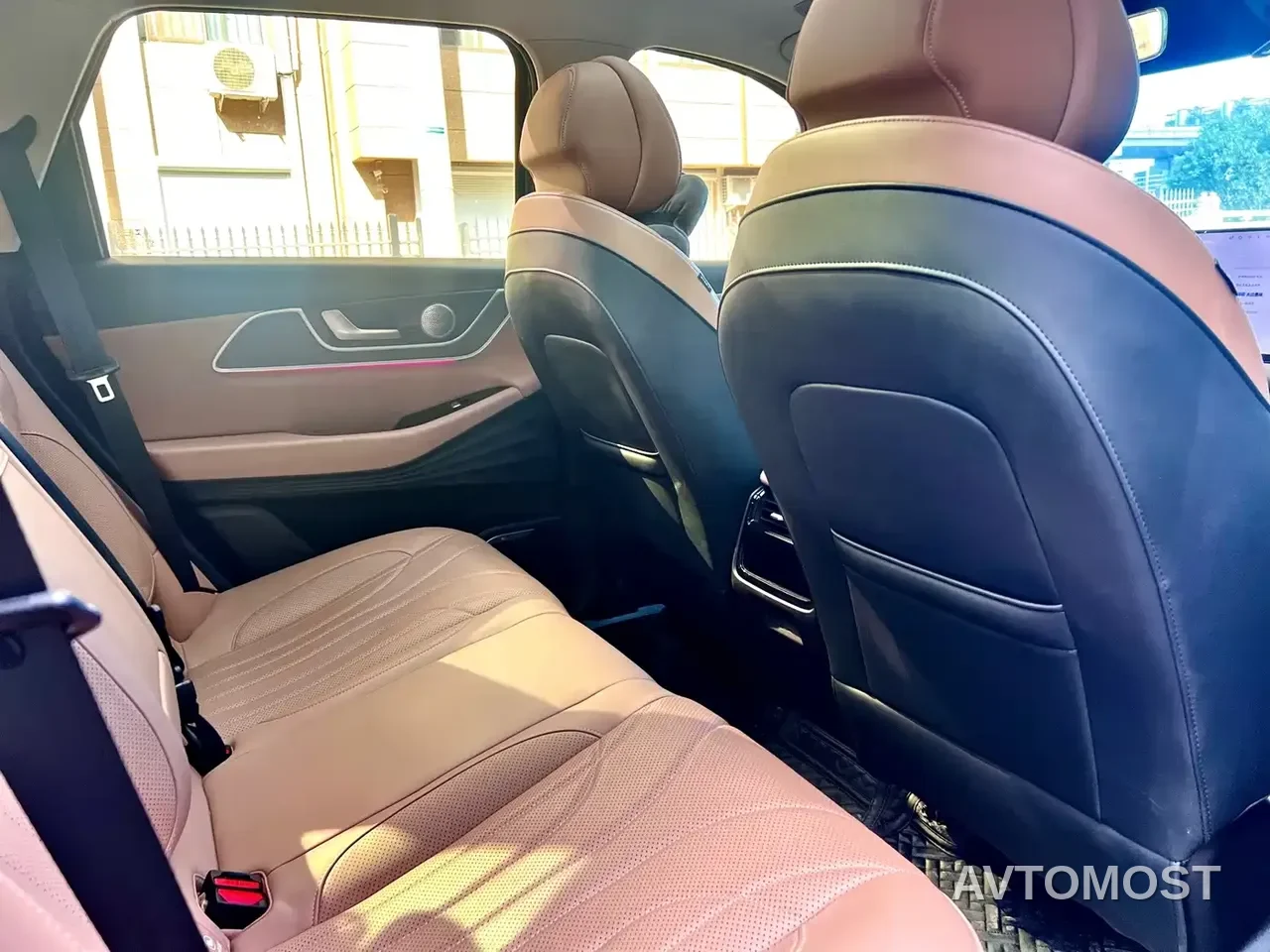 Chery Tiggo 8L 2024 2.0T 2WD Premium 5-seater — фото 16