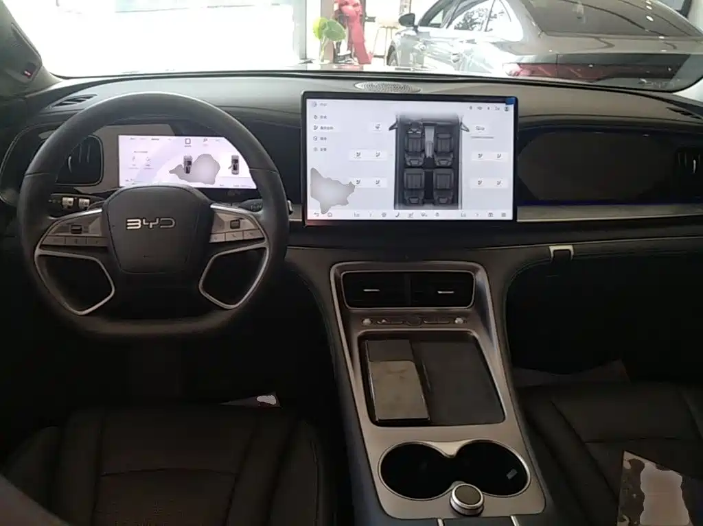 BYD Hai Shi 07 DM-i 2025 150 Pilot+ Edition — фото 10