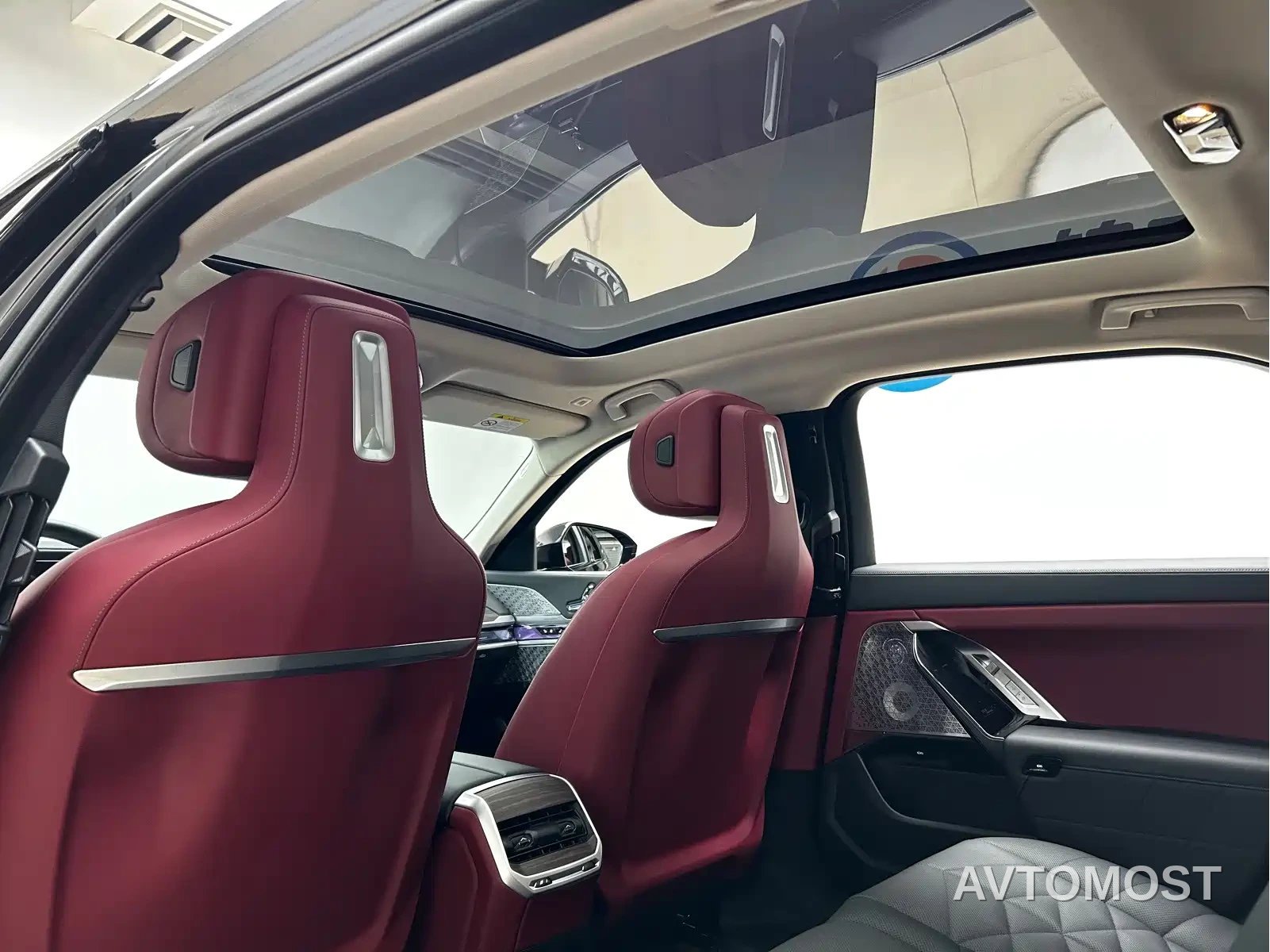 BMW i7 2023 eDrive50L Leading M Sport Package — фото 12