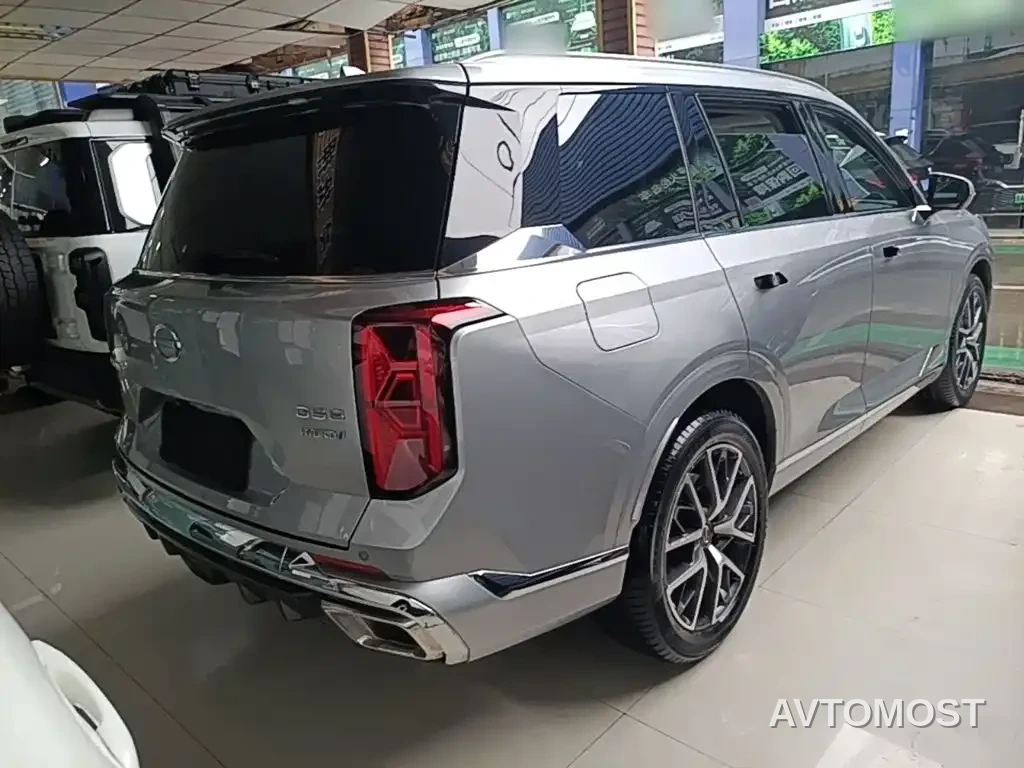 GAC Trumpchi GS8 2022 Dual Engine Series 2.0TM 2WD Premium Edition (6-Seater) — фото 7