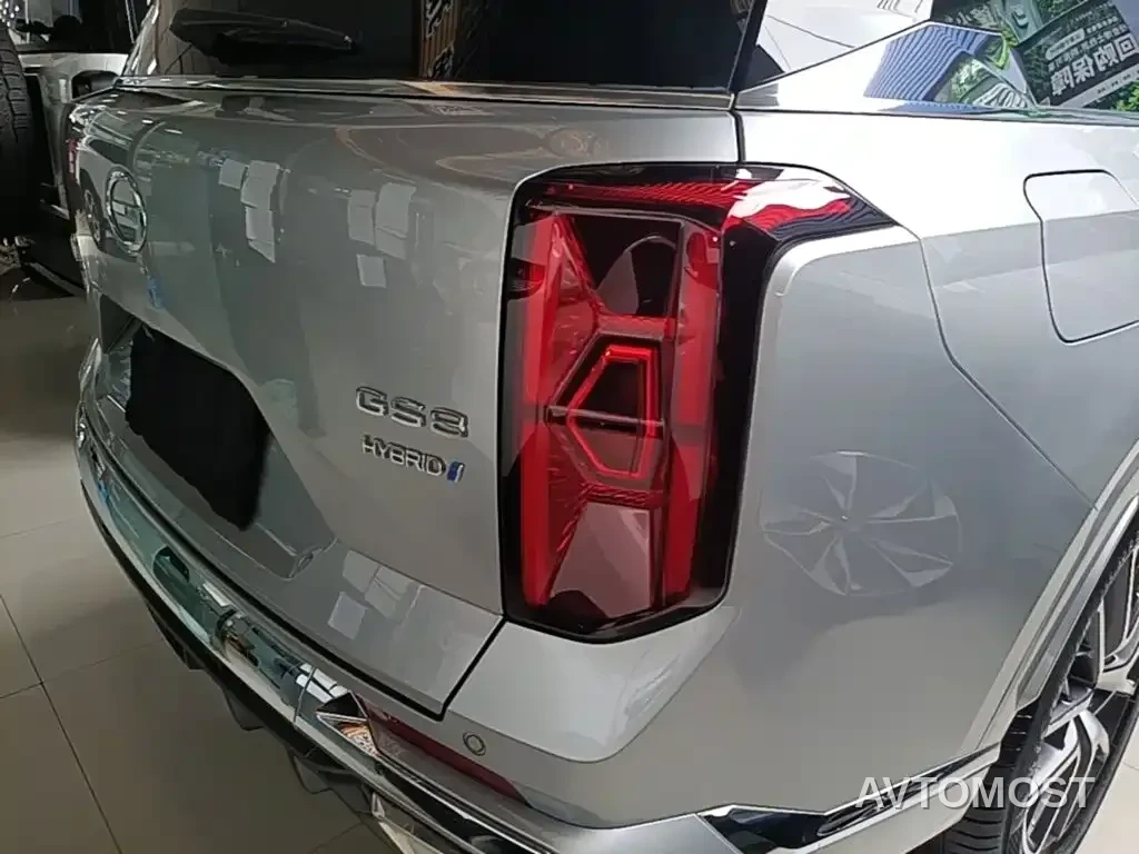 GAC Trumpchi GS8 2022 Dual Engine Series 2.0TM 2WD Premium Edition (6-Seater) — фото 8