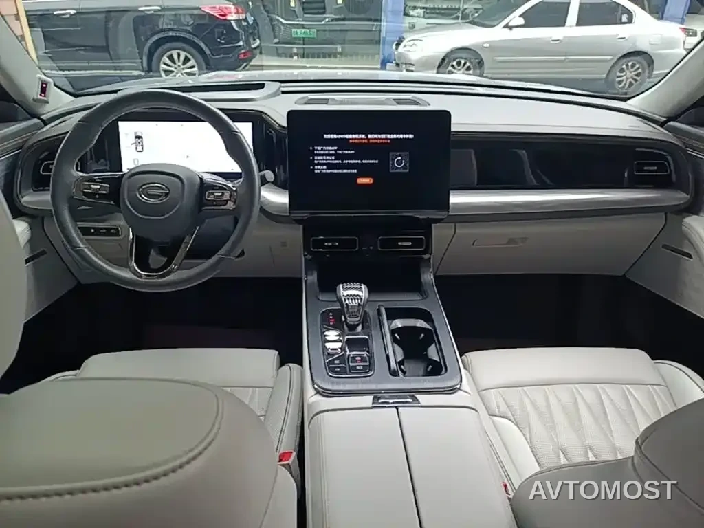 GAC Trumpchi GS8 2022 Dual Engine Series 2.0TM 2WD Premium Edition (6-Seater) — фото 10