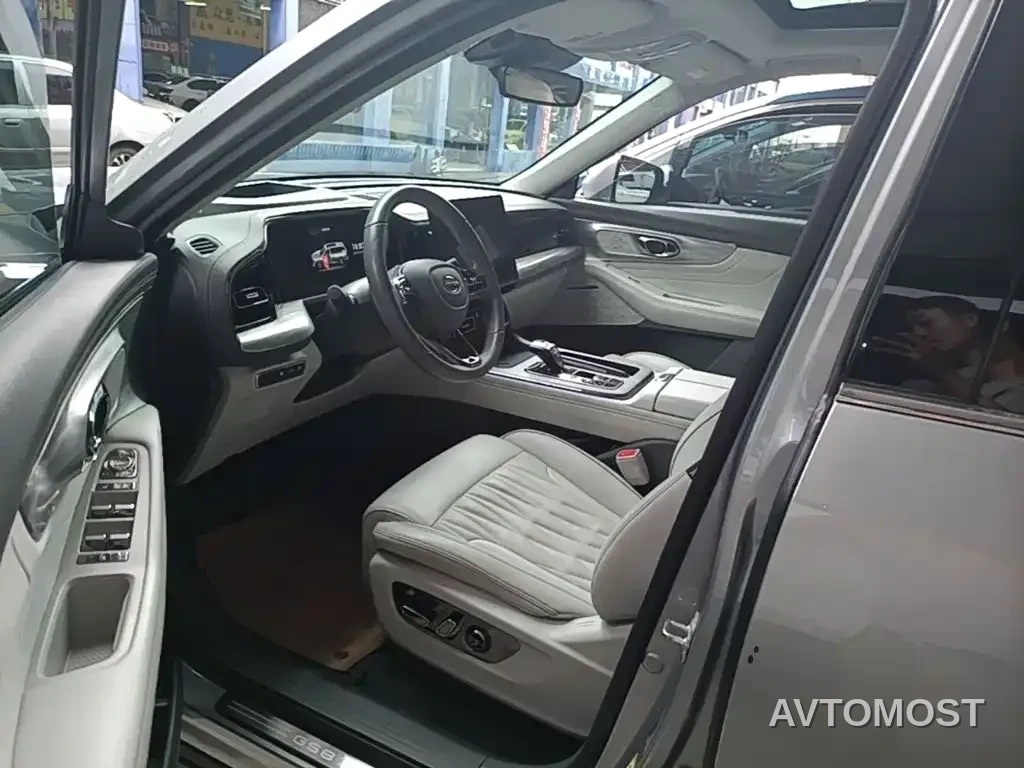 GAC Trumpchi GS8 2022 Dual Engine Series 2.0TM 2WD Premium Edition (6-Seater) — фото 15